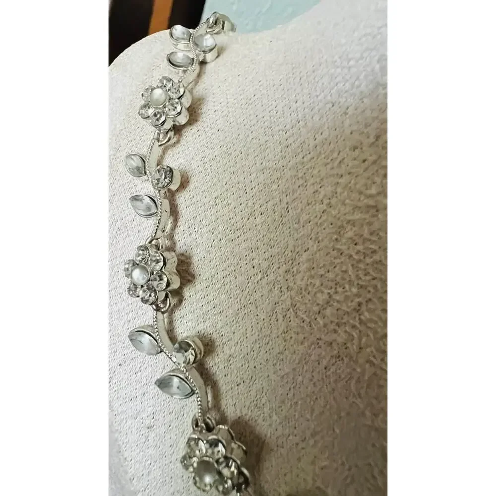 Silver-Tone Floral and Leaf Rhinestone 16” Necklace